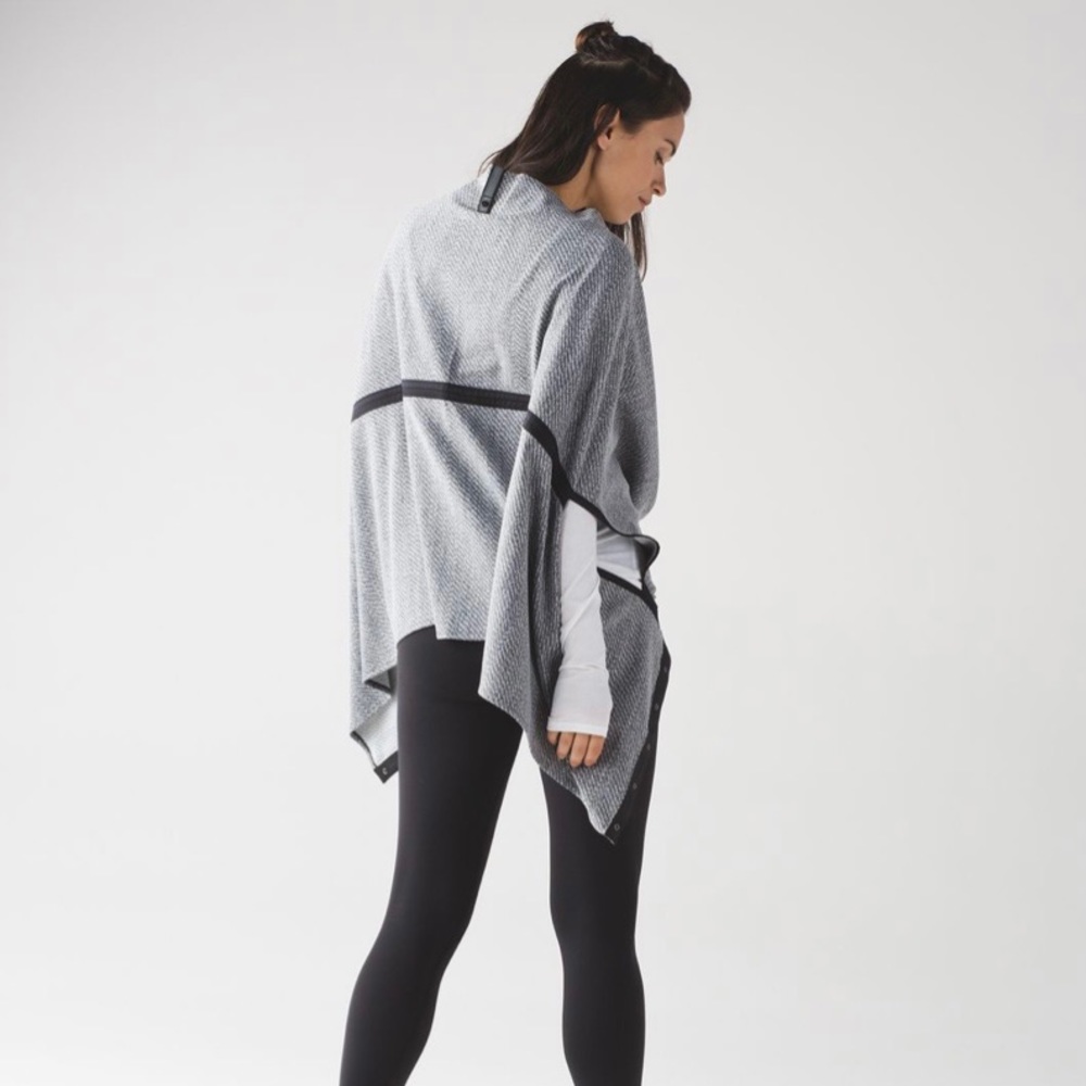 Lululemon Vinyasa Wrap Scarf Hazy Heather Printed - Picture 2 of 3